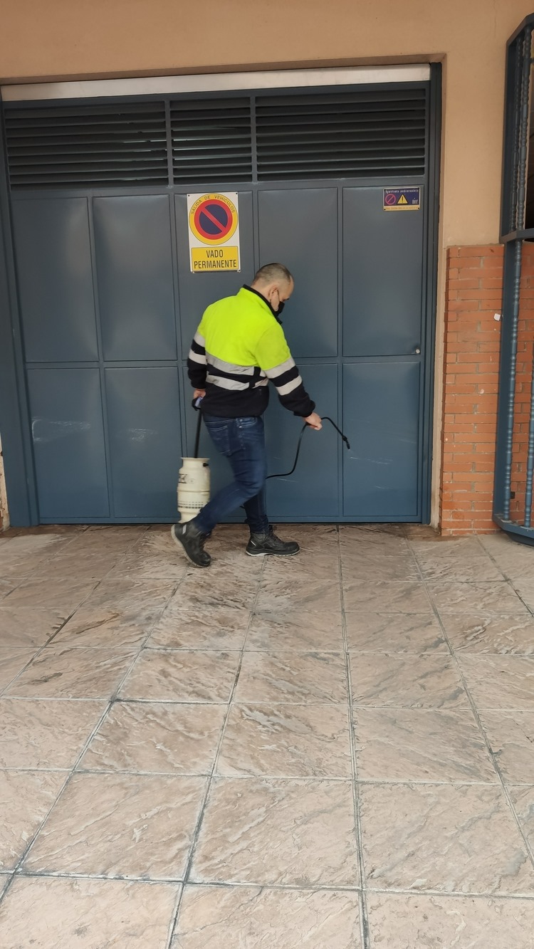 La mejor empresa de control de plagas para hosteler铆a en Les Corts